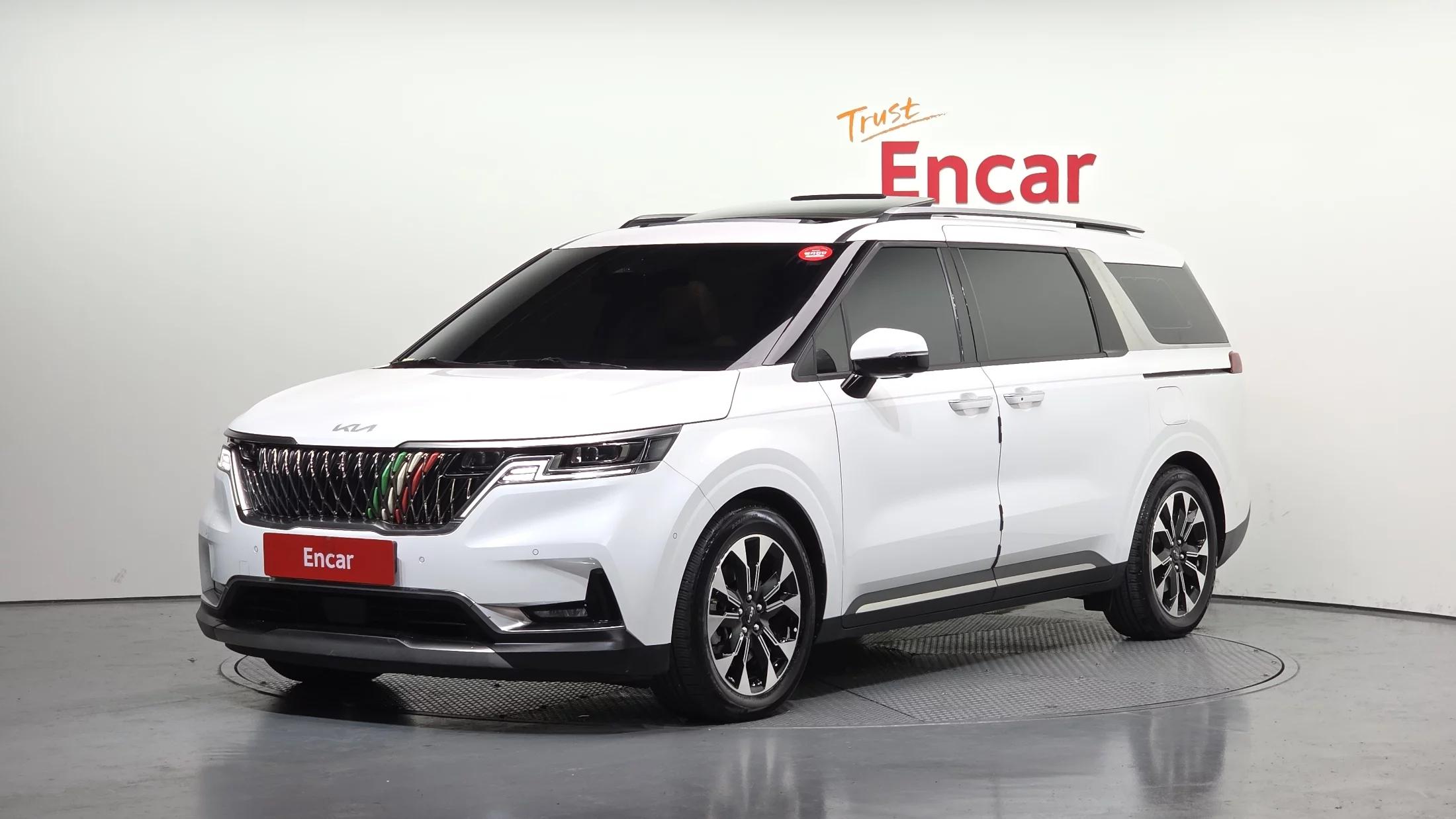 Kia Carnival Gasoline 9-Seater Signature, 2023 г. 66035 км.