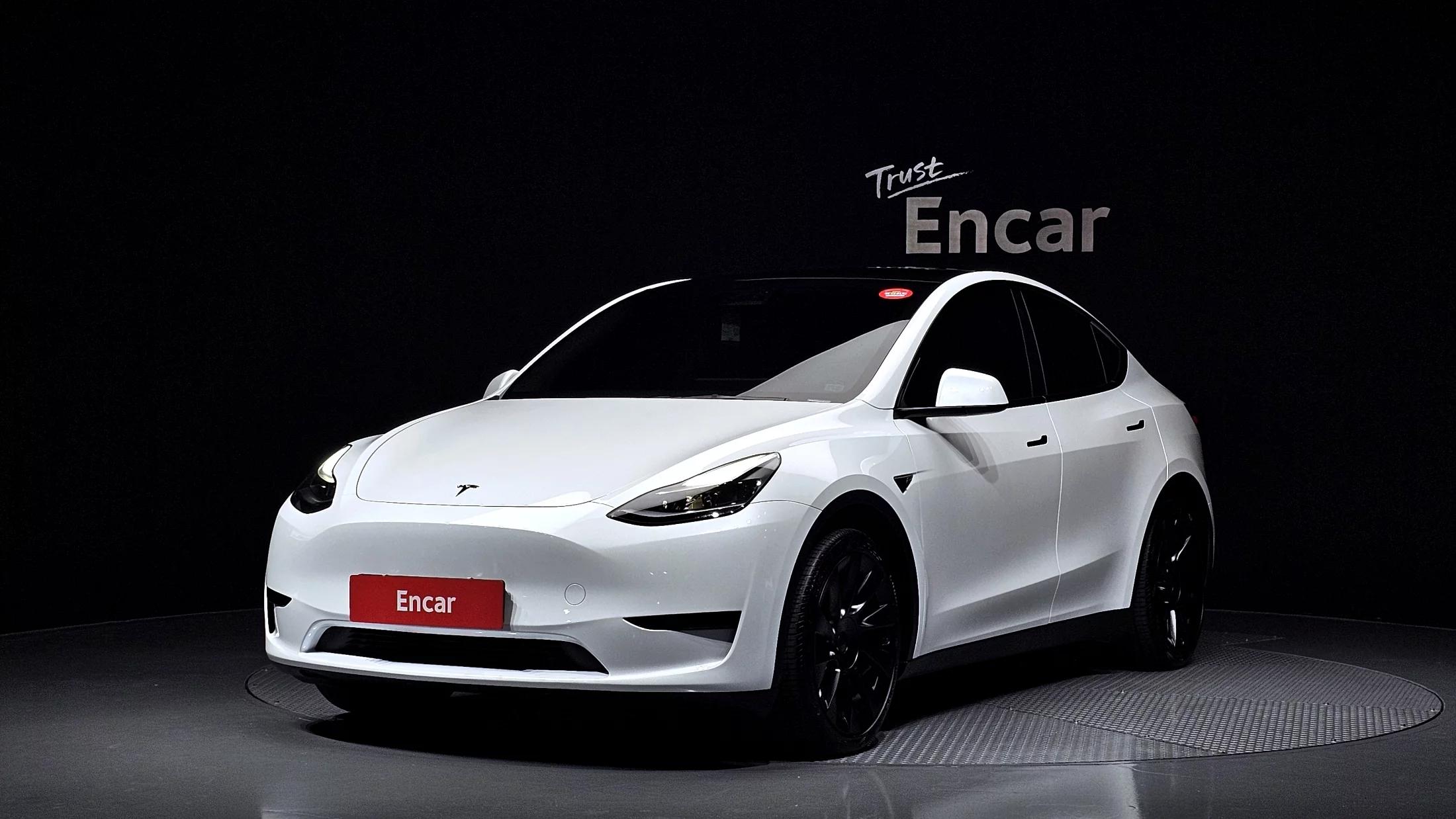 Tesla Model Y RWD, электромобиль, 2023 г. 19902 км.