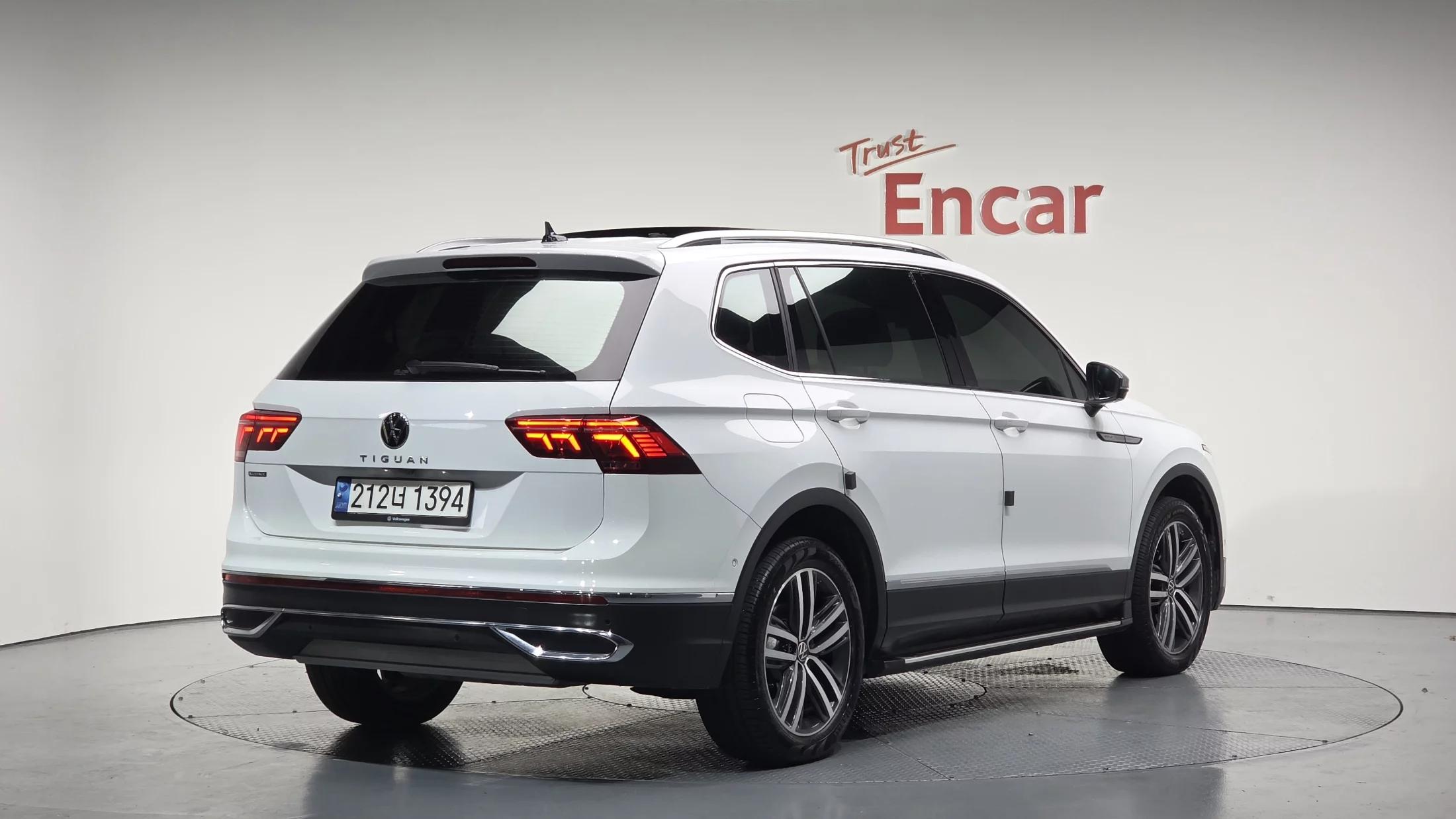 Volkswagen TIGUAN 2.0 TSI Prestige, 2022 г. 54090 км.