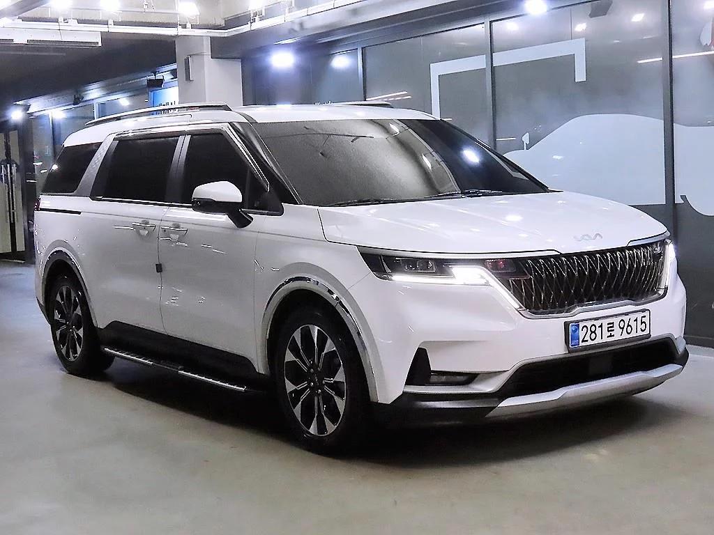 Kia Carnival Gasoline 9-Seater Prestige, 2022 г. 48185 км.