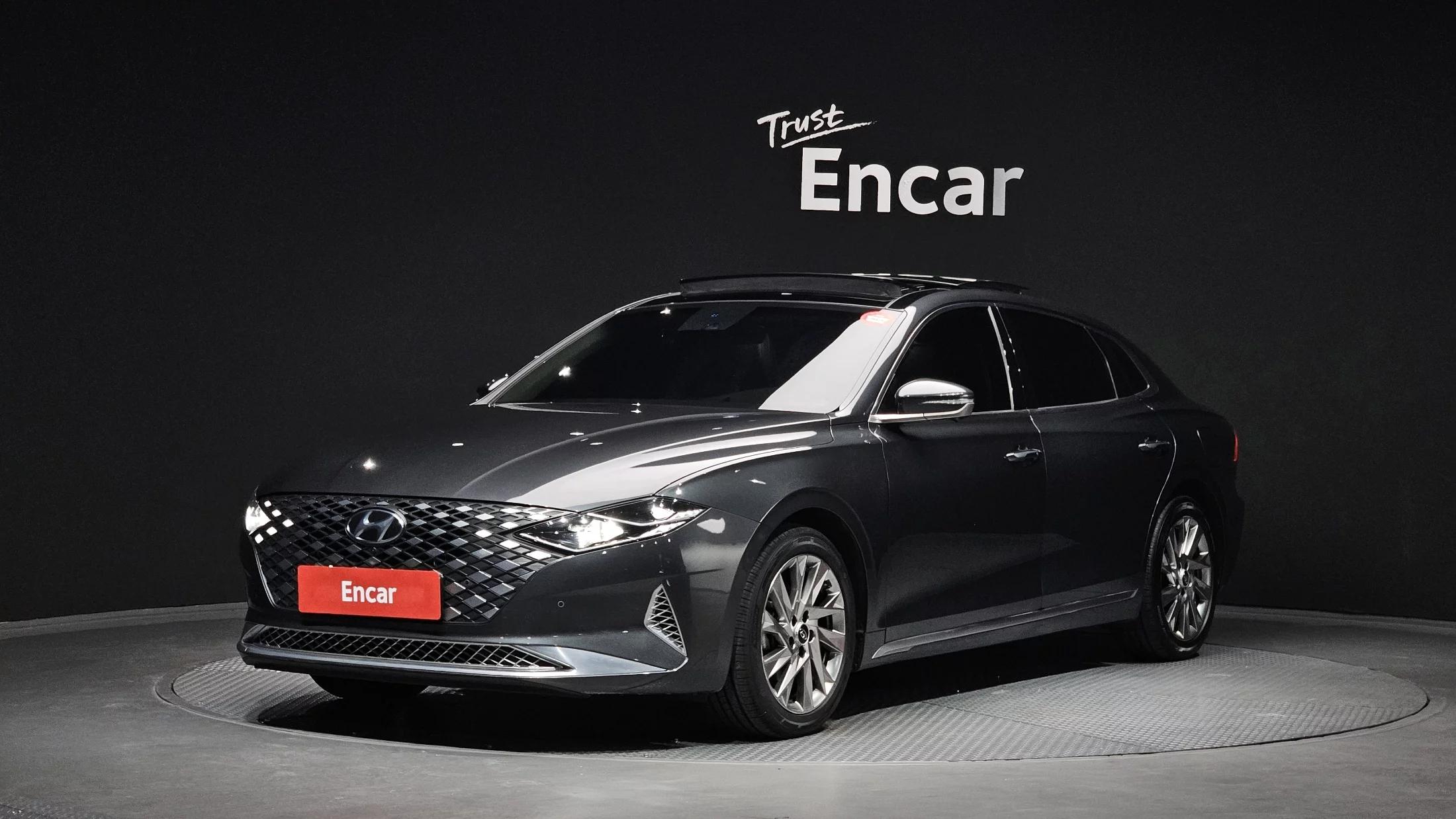 Hyundai Grandeur Calligraphy, гибрид, 2021 г. 98584 км.