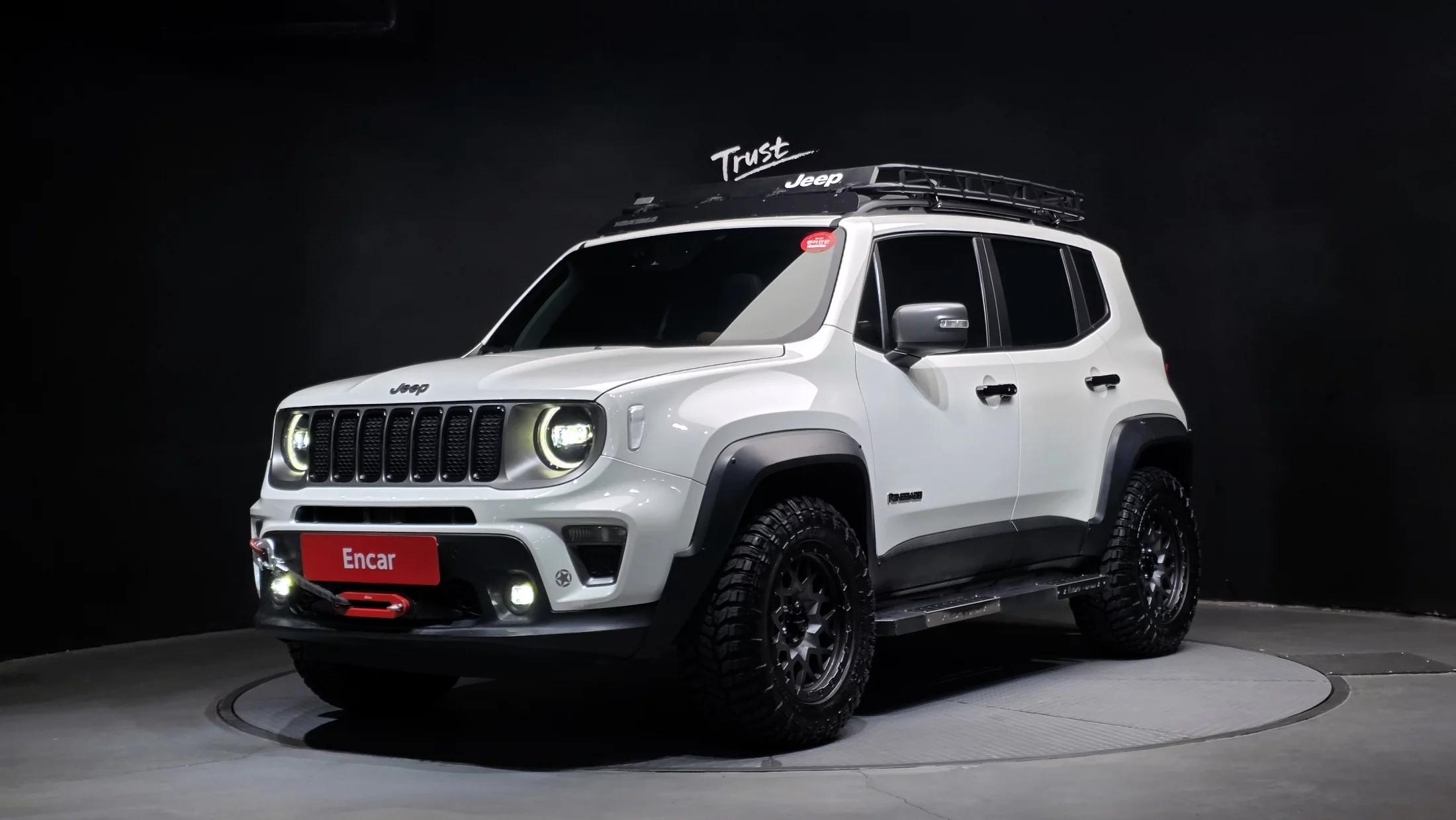 Jeep RENEGADE 2.4 Limited AWD, 2021 г. 58762 км.