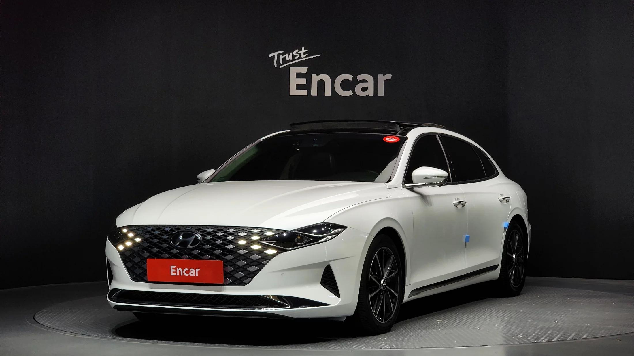 Hyundai Grandeur 2.5 Le Blanc, 2021 г. 76084 км.