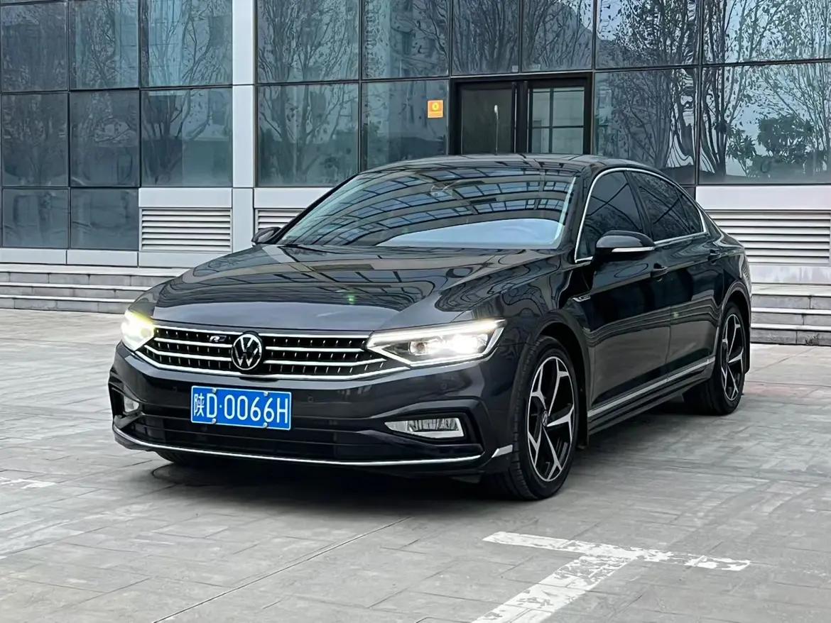 Volkswagen Magotan 2023 г. 39002 км.
