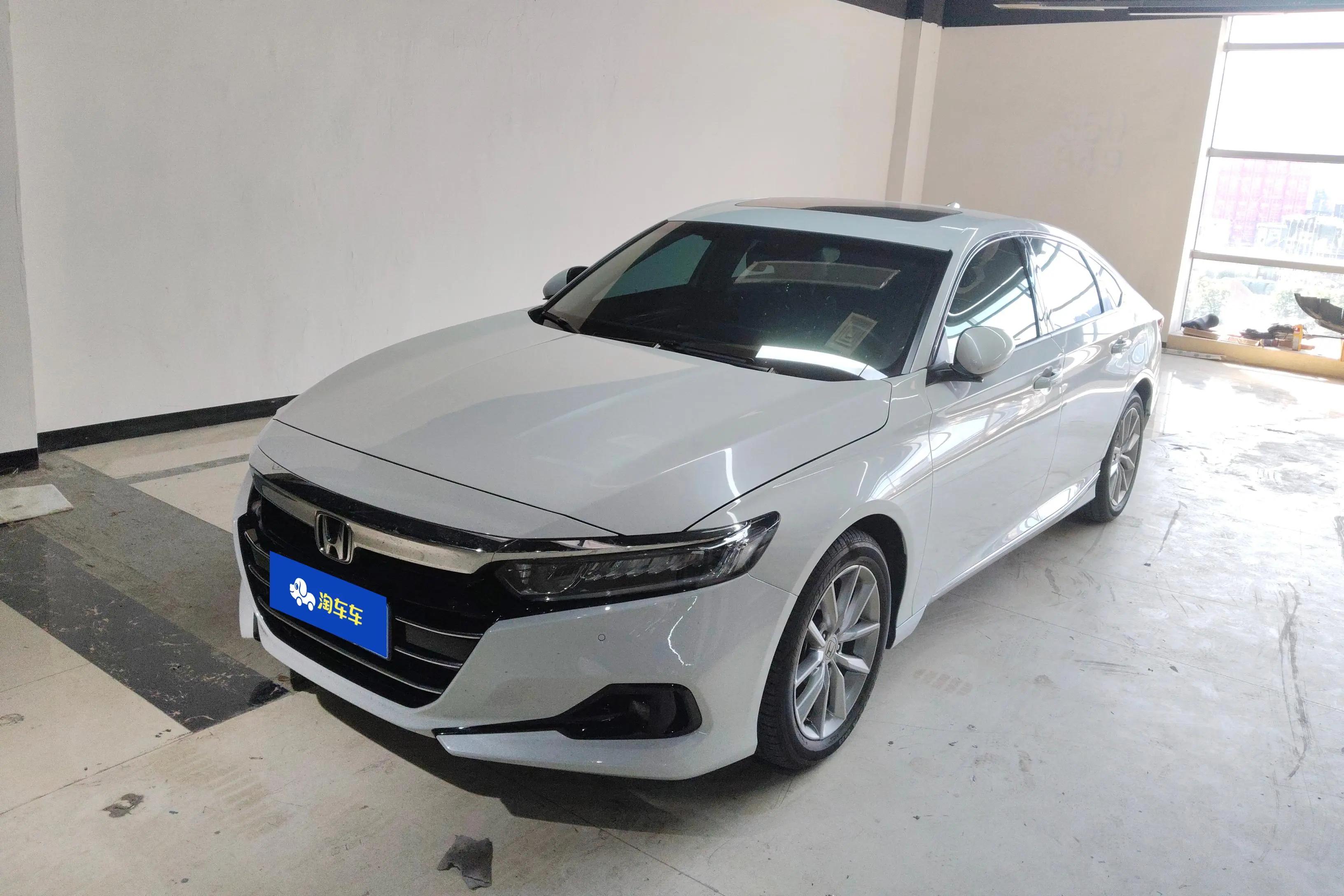 Honda Accord 2022 г. 27600 км.