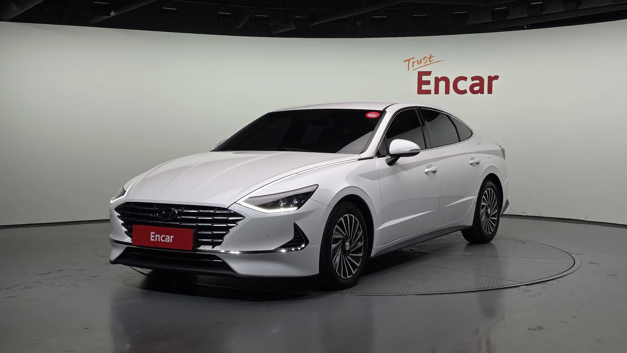 Hyundai Sonata Premium Family, гибрид, 2021 г. 199273 км.